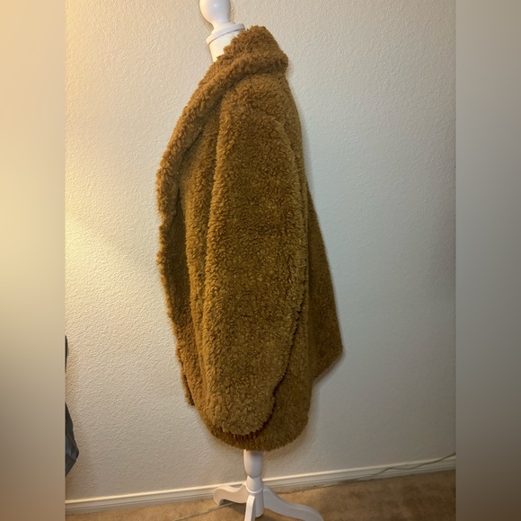 H&M teddy coat - Picture 3 of 4